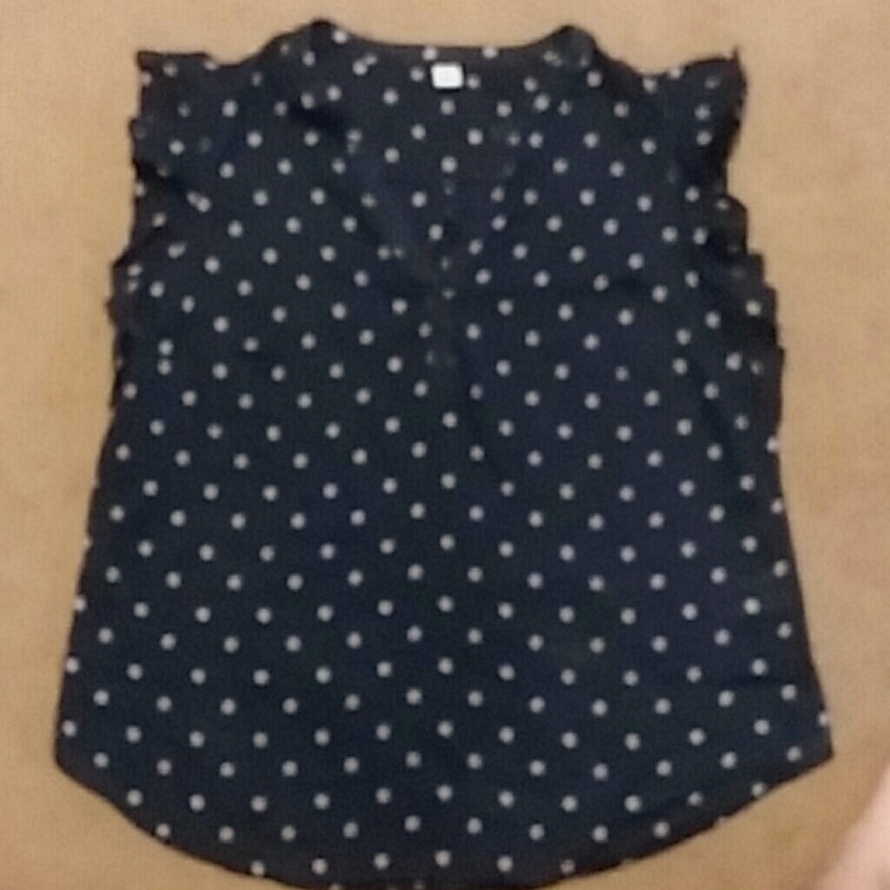 Old Navy dark blue blouse with daisies